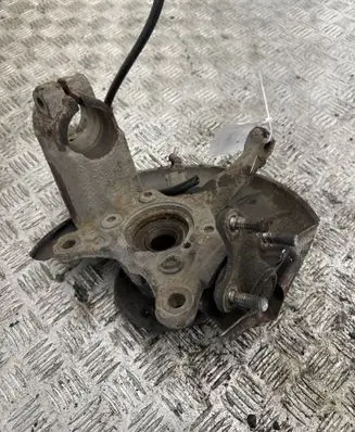 Volkswagen Jetta V Front wheel hub