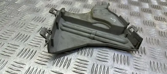 Renault Megane III Timing belt guard (cover) 135614168R