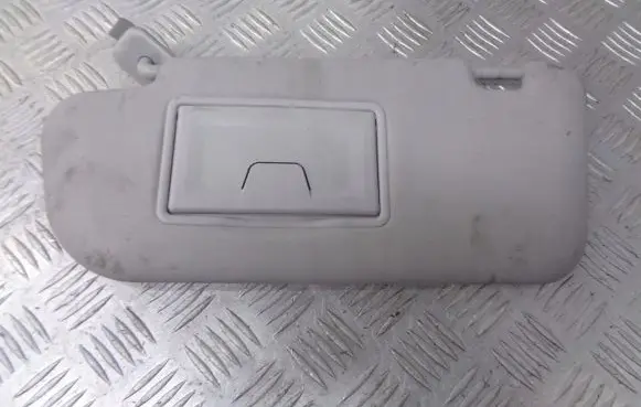 Mazda 3 I Sun visor
