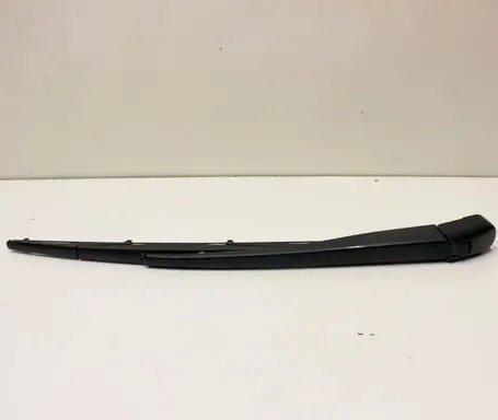 Nissan Leaf II (ZE1) Rear wiper blade arm 