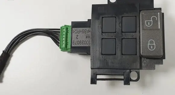 Land Rover Discovery 4 - LR4 Central locking switch button AH22-14017BA