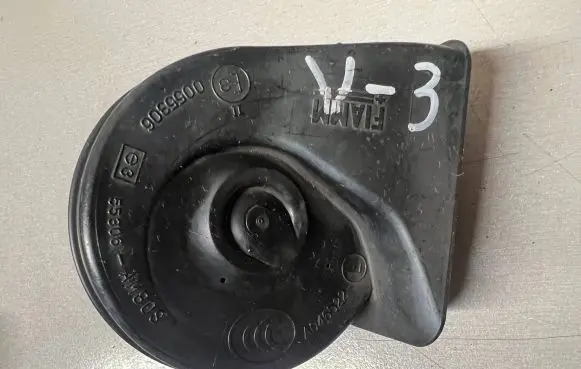 Volvo V50 Horn signal