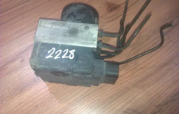 Ford Focus ABS Pump 98ag2m110ca