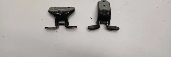 KIA Carens III Front door hinge set A046057