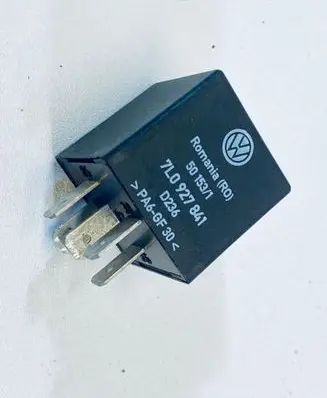 Volkswagen Touareg I Other relay 7L0927841