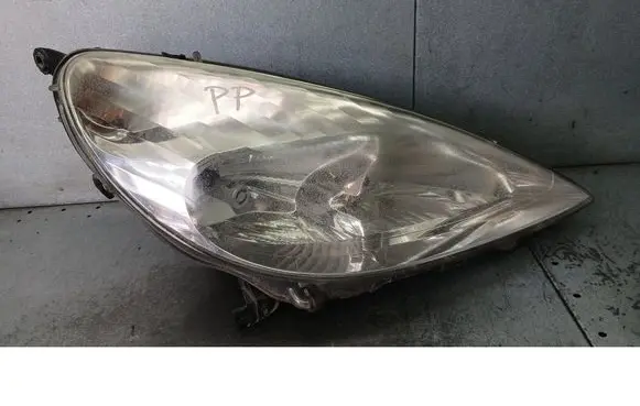 Peugeot 607 Front reflector 9654670880