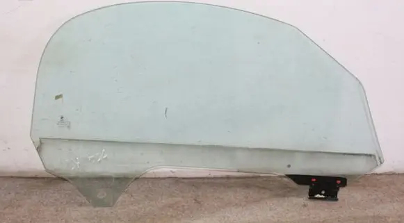 BMW Z4 E85 E86 Front door window/glass (coupe) 