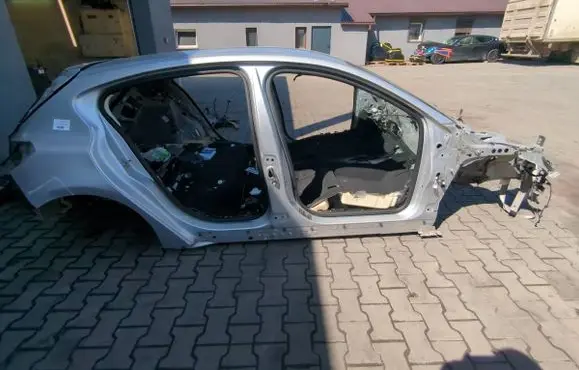Ford Focus Front quarter panel 