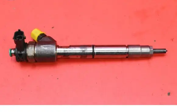 Hyundai Tucson JM Fuel injector 33800-2F600