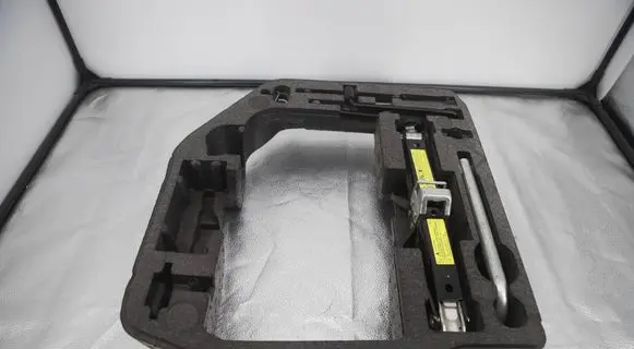 Audi A4 S4 B8 8K Tool box 8T0012109A 8K0011031G