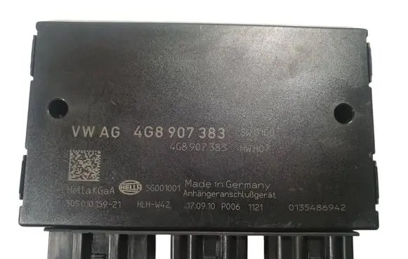 Audi A7 S7 4G Tow bar trailer control unit/module 4G8907383 5DS01015921