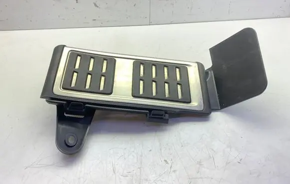 Volkswagen Golf VII Foot rest pad/dead pedal 5Q1864551 5Q1864775A