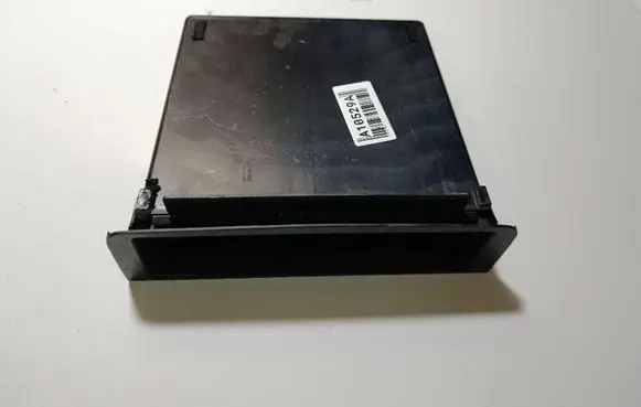 Glove box