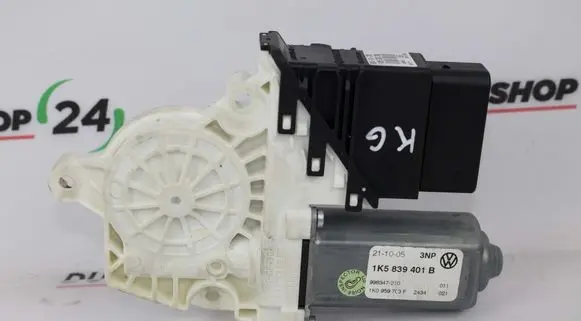 Volkswagen Jetta V Rear door window regulator motor 1K5839401B