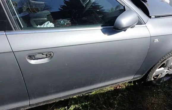 Audi A6 S6 C6 4F Front door