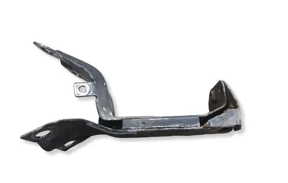 Volvo XC70 Radiator support slam panel bracket 