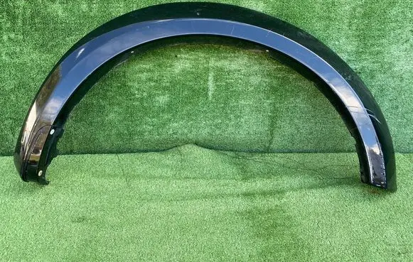 Mitsubishi Pajero Sport II Front arch trim 7407A152