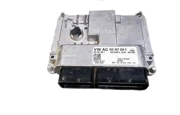 Volkswagen Golf VII Engine control unit/module 05C907394C