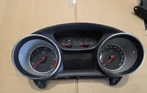 Opel Astra K Engine control unit/module 39097974 175697137