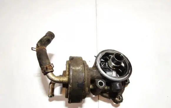 Nissan Almera Oil filter mounting bracket