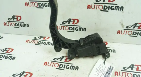 Audi A6 S6 C6 4F Accelerator throttle pedal 4F1723523A