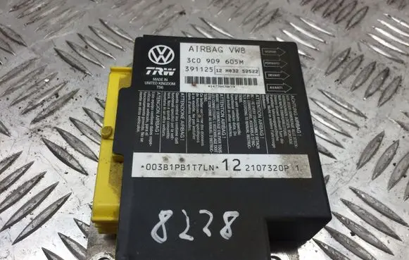 Volkswagen PASSAT B6 Airbag control unit/module 3C0909605M 8228