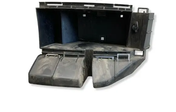 Volvo XC90 Rear bumper mounting bracket 30698138