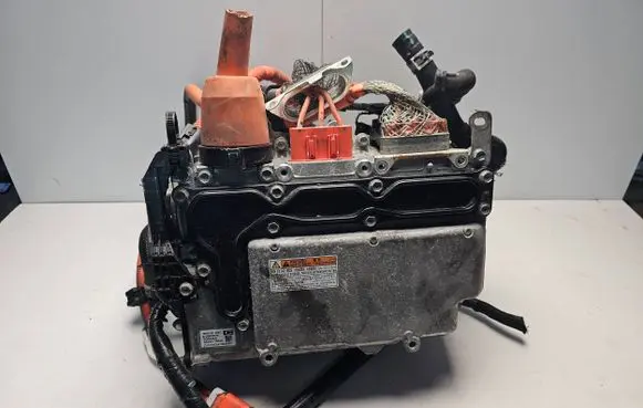 Toyota Auris E180 Voltage converter inverter G920076030