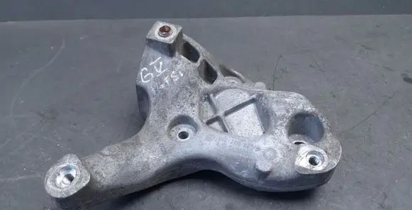Volkswagen Golf V Engine mounting bracket 1K0260885B