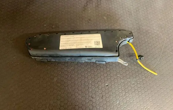 Audi A6 S6 C6 4F Seat airbag 305235810001