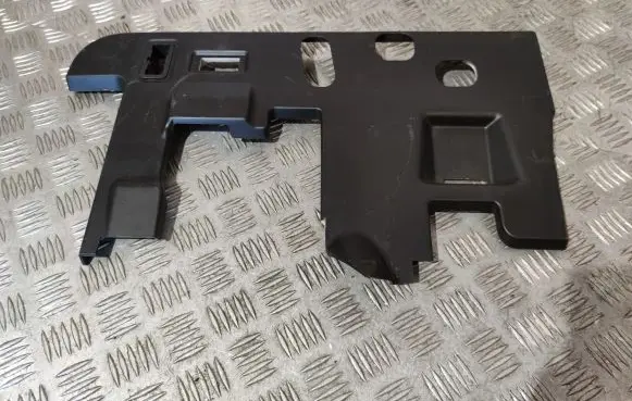Dashboard lower bottom trim panel