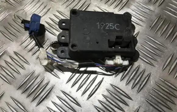 Mazda 323 F Air flap motor/actuator hb161ge4v02 hb161ge4v-02