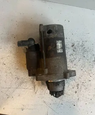 Nissan Almera Tino Starter motor 233008H801