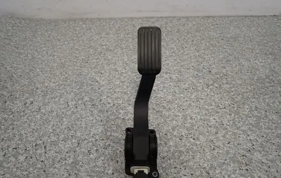 Toyota Aygo AB10 Pedal assembly 
