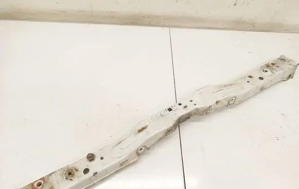 Toyota Avensis T250 Radiator support slam panel 18343