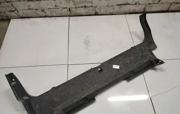 Opel Omega B1 Other trunk/boot trim element 1832989