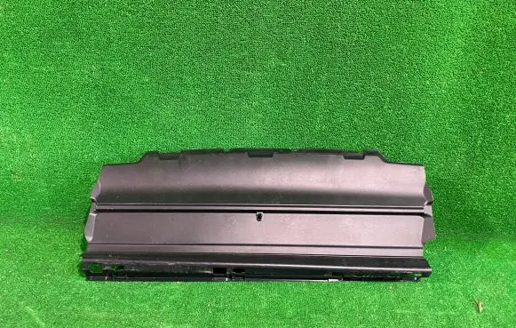 Porsche Macan (95B) Intercooler air channel guide 95B121291B