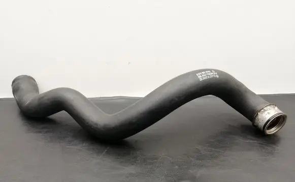 Mercedes-Benz E W211 Engine coolant pipe/hose A2115010782