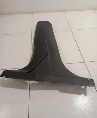 Nissan X-Trail T32 (B) pillar trim (bottom) 769164CE0A