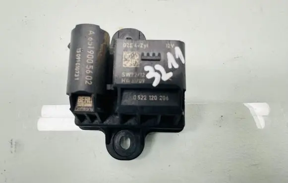 Mercedes-Benz CLA C117 X117 W117 Glow plug pre-heat relay A6519005602