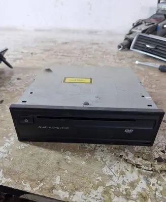 Navigation unit CD/DVD player
