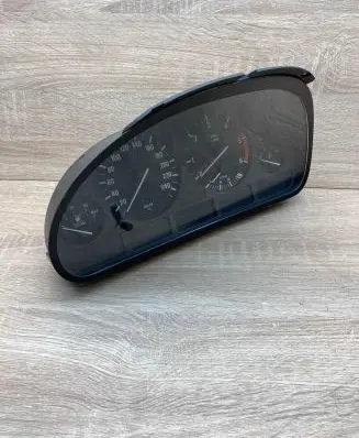BMW X5 E53 Speedometer (instrument cluster) 6907018 110008735 112