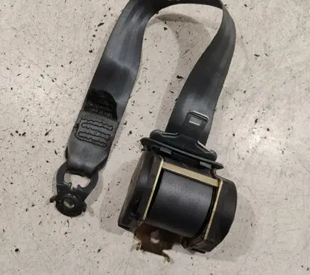 Renault Megane I Rear seatbelt 90031900