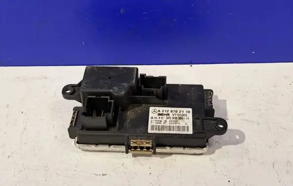 Mercedes-Benz E W212 Heater blower fan relay A2128702110