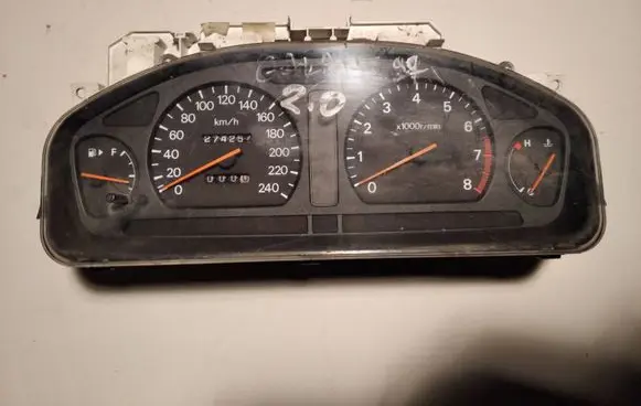 Mitsubishi Galant Speedometer (instrument cluster) MR21642