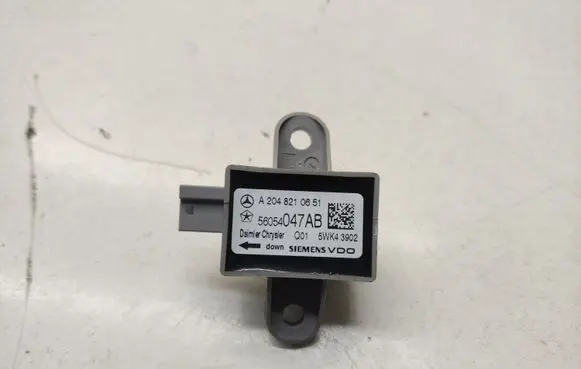 Chrysler Grand Voyager V Airbag deployment crash/impact sensor A2048210651