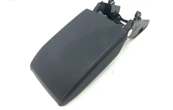 Volkswagen Golf VIII Armrest 