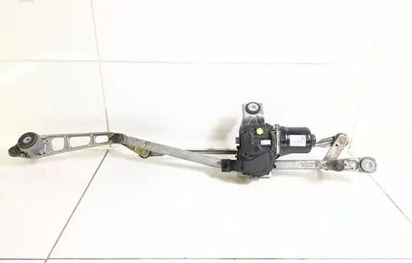 Front wiper linkage and motor