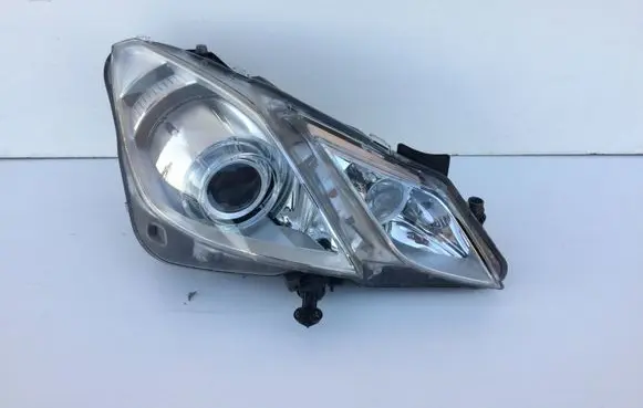 Mercedes-Benz E C207 W207 Headlight/headlamp