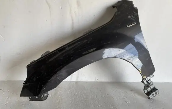 Suzuki Grand Vitara II Fender